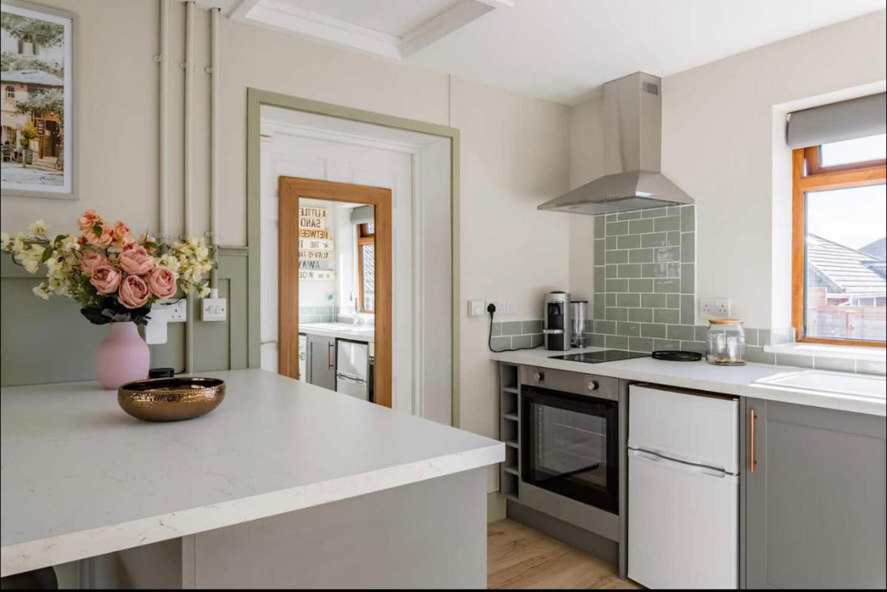 Seaview 1 Bed Open Condo - Free Parking ブライトン エクステリア 写真